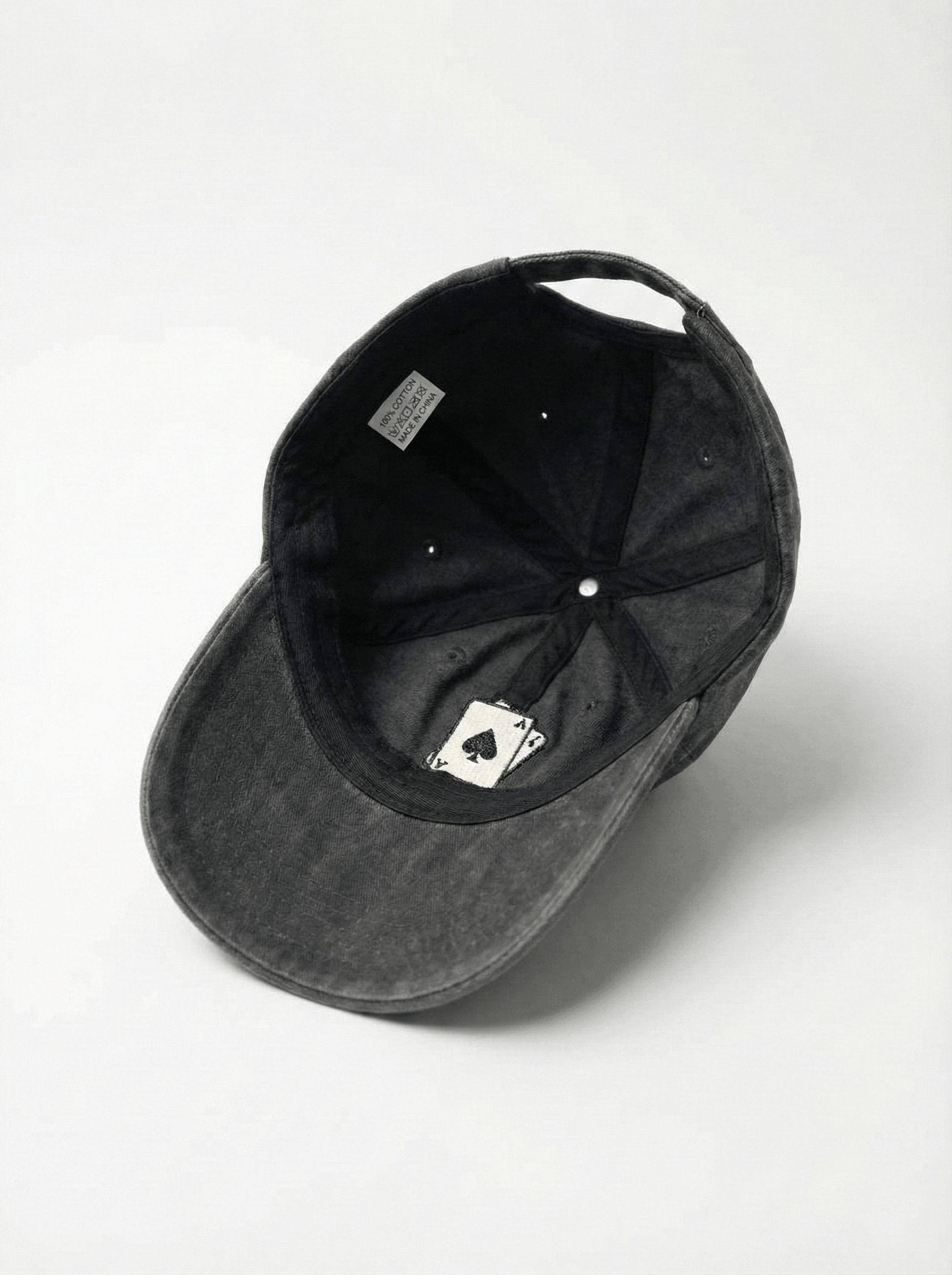 Cappello Pepper Cap Cartepoker Nero con etichetta originale e cuciture